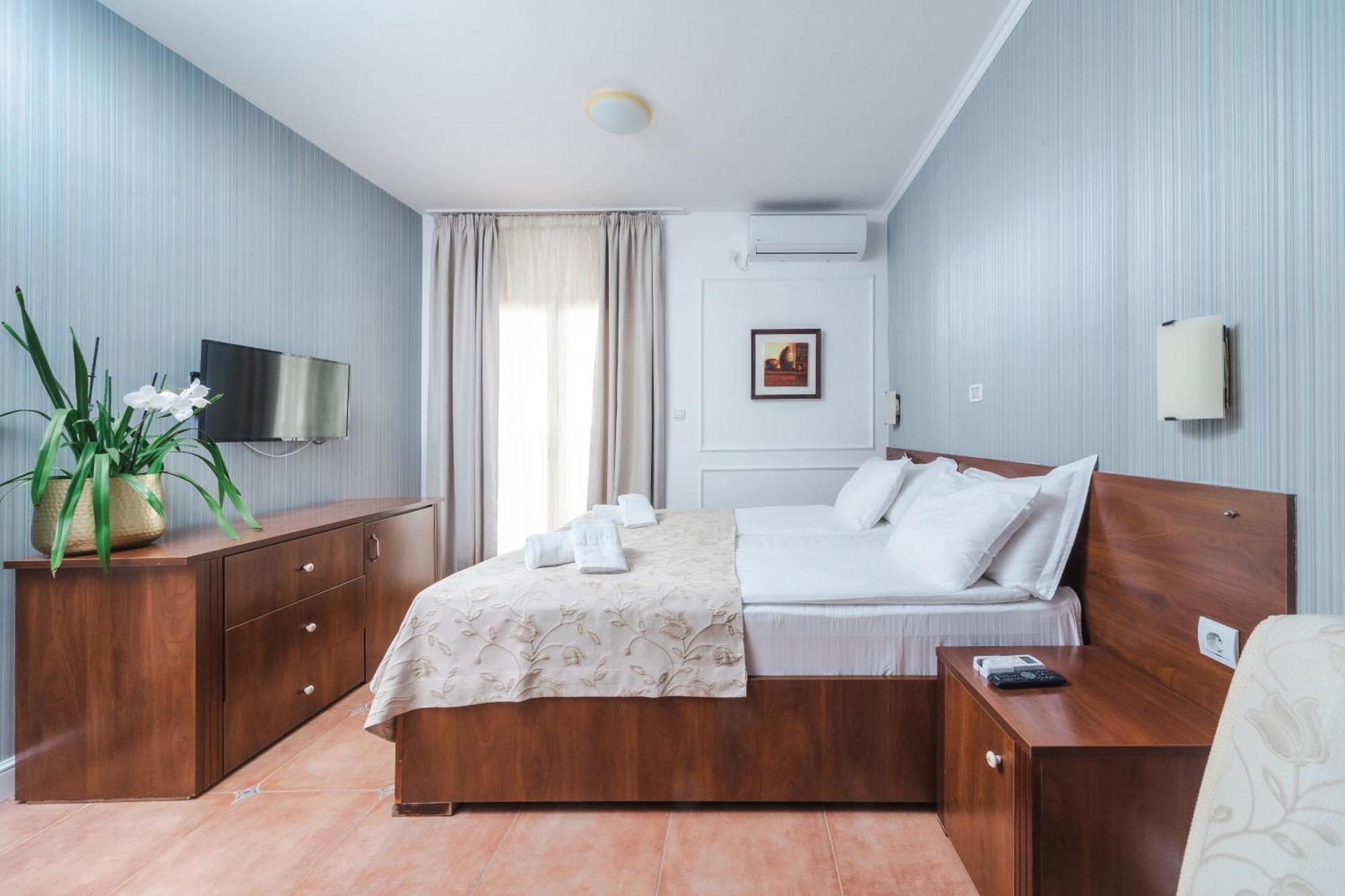 Mali Porat Hotel 3*
