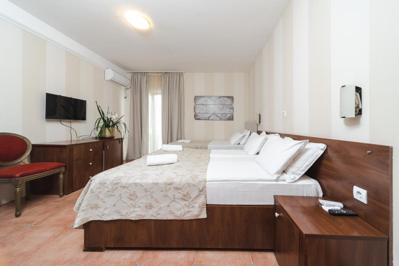 Mali Porat 3*