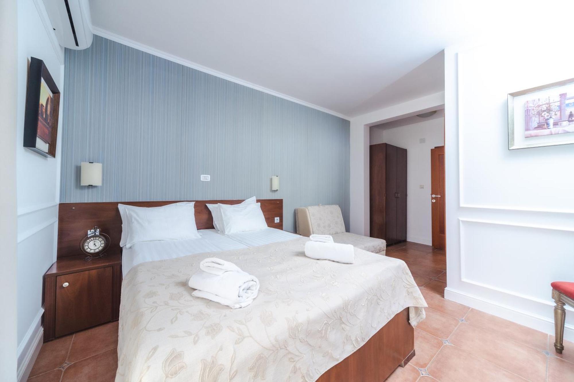 Mali Porat Hotel 3*