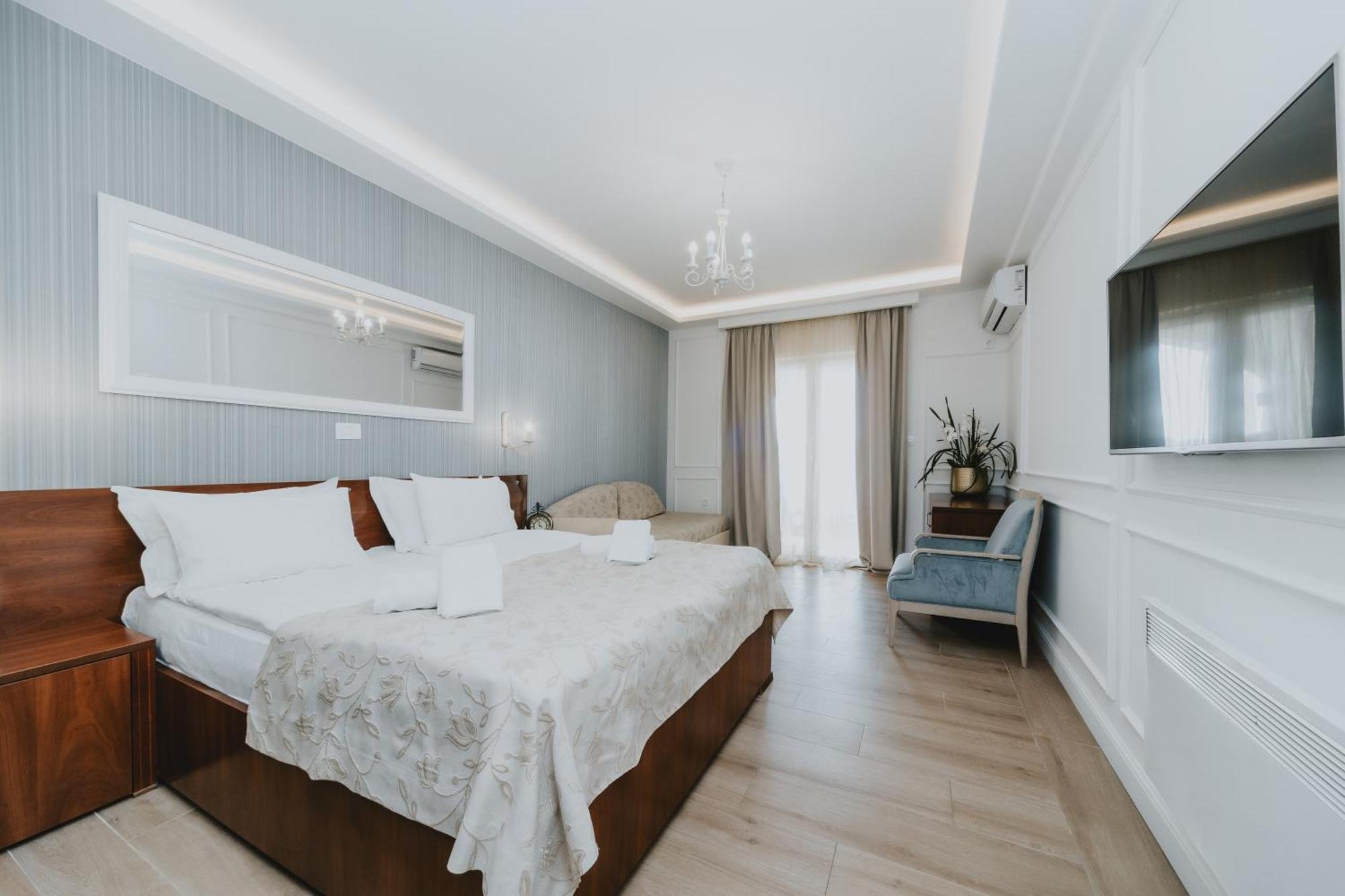 Mali Porat Hotel Budva
