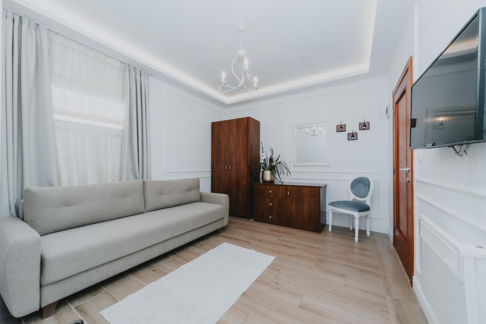 Mali Porat Hotel Budva