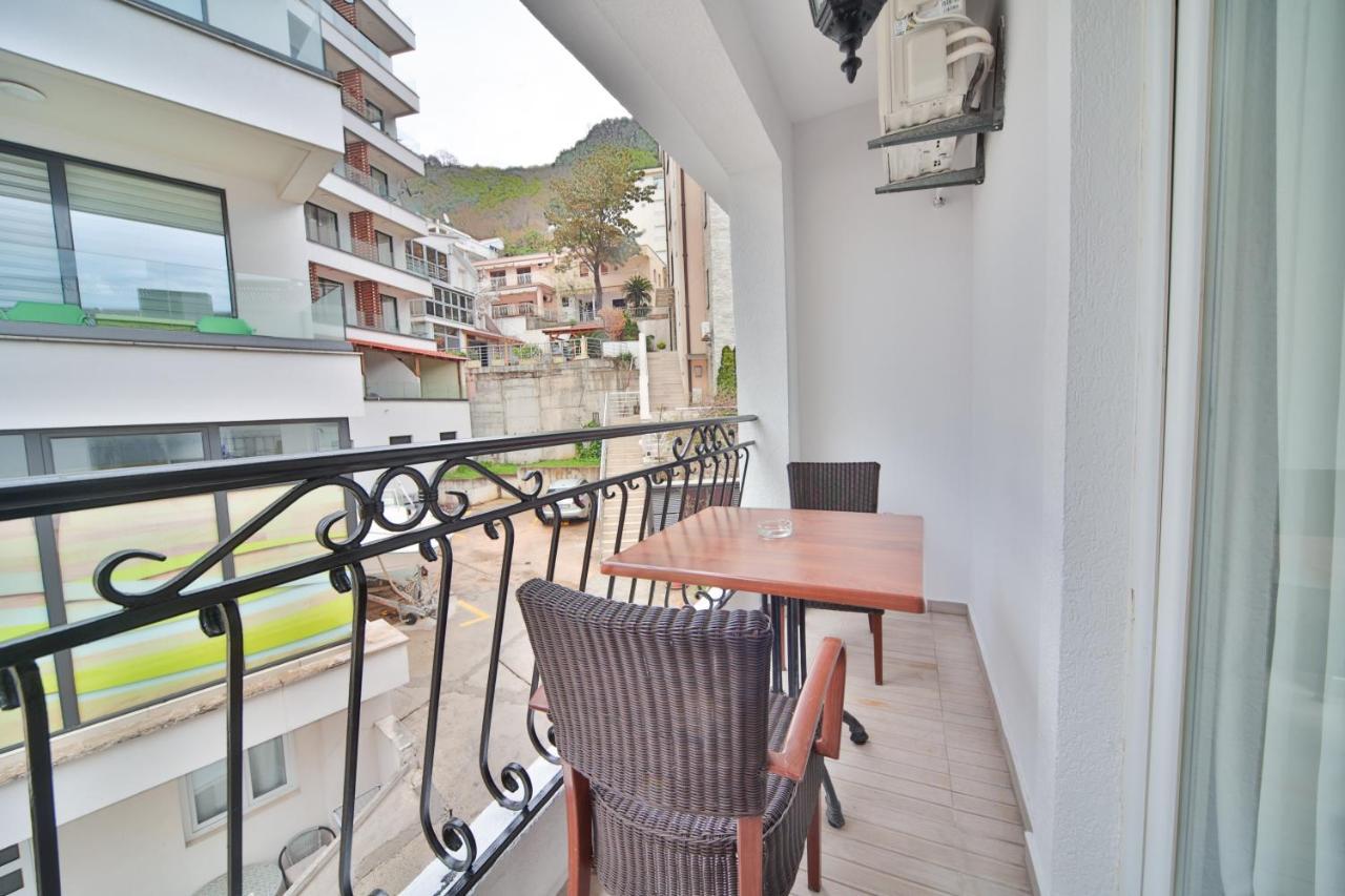 Mali Porat 3* Budva